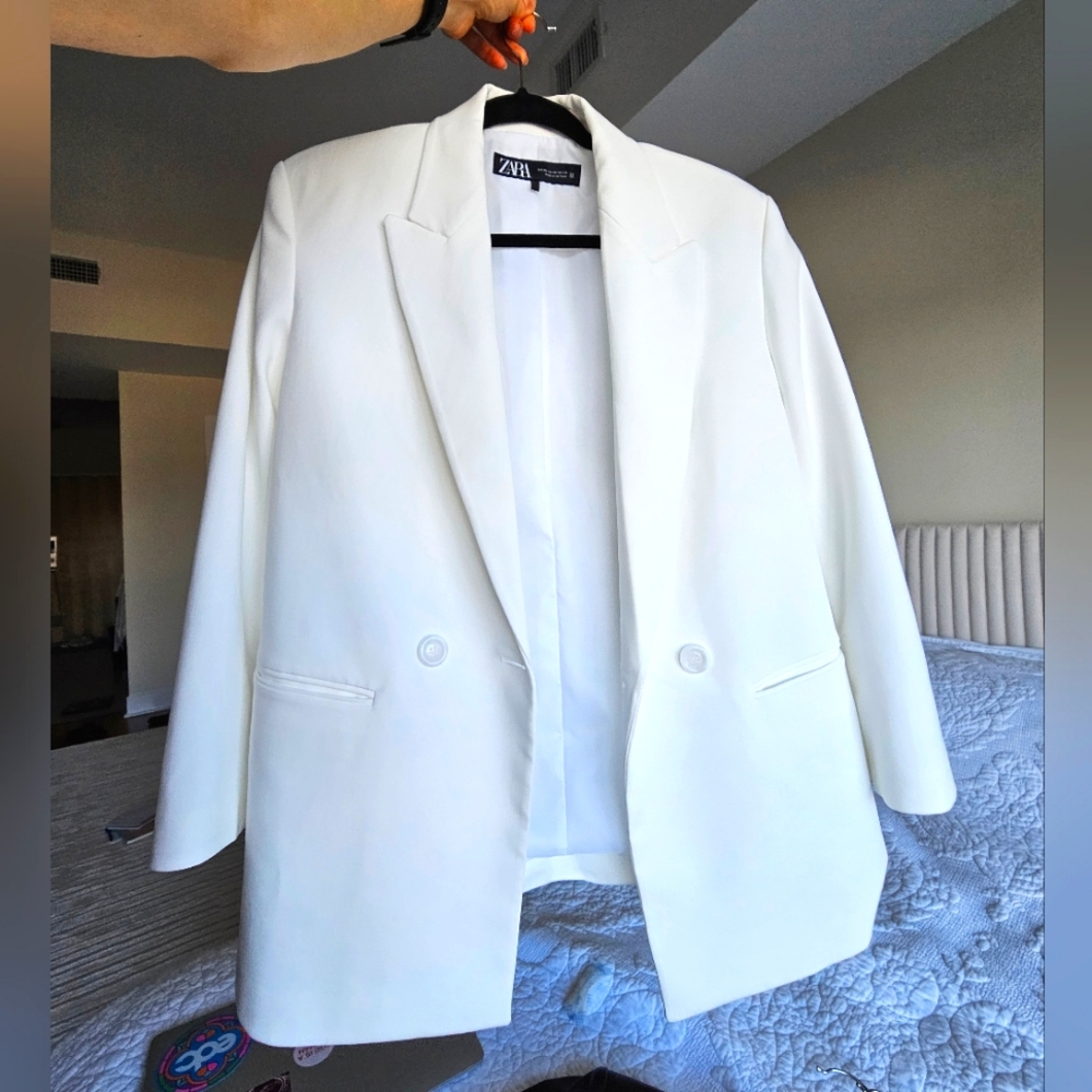Zara White Blazer